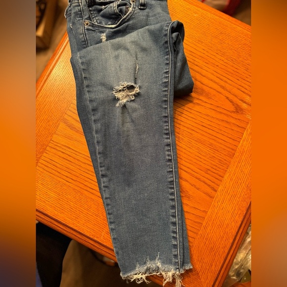 Lucky Brand Medium Wash Ankle Skinny Jeans Size 10 - Picture 2 of 5